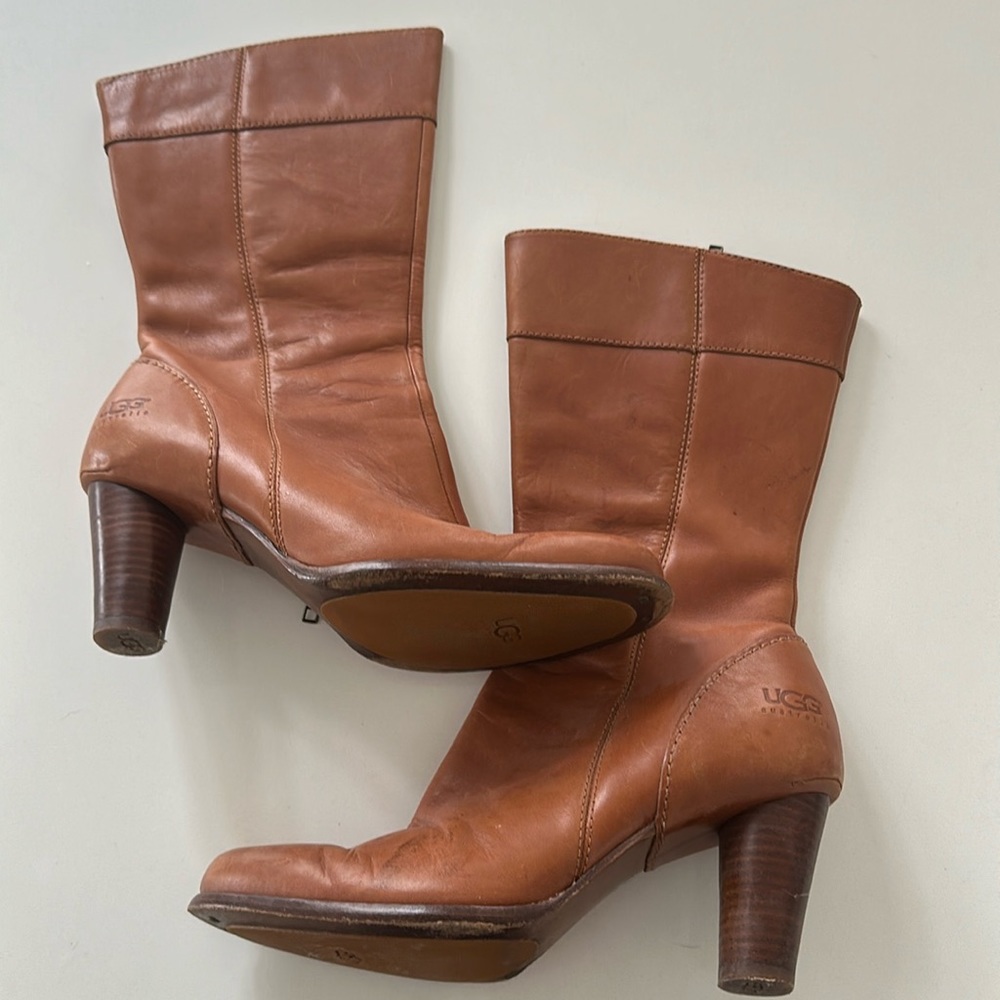 Ugg Brown leather boots